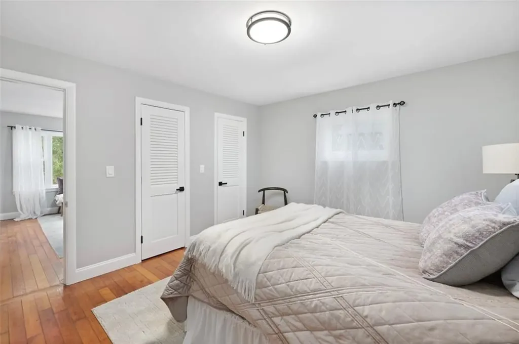 374 Crandall Road Tiverton RI 02878