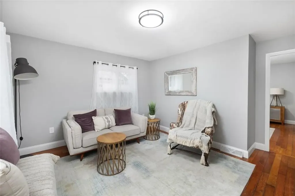 374 Crandall Road Tiverton RI 02878