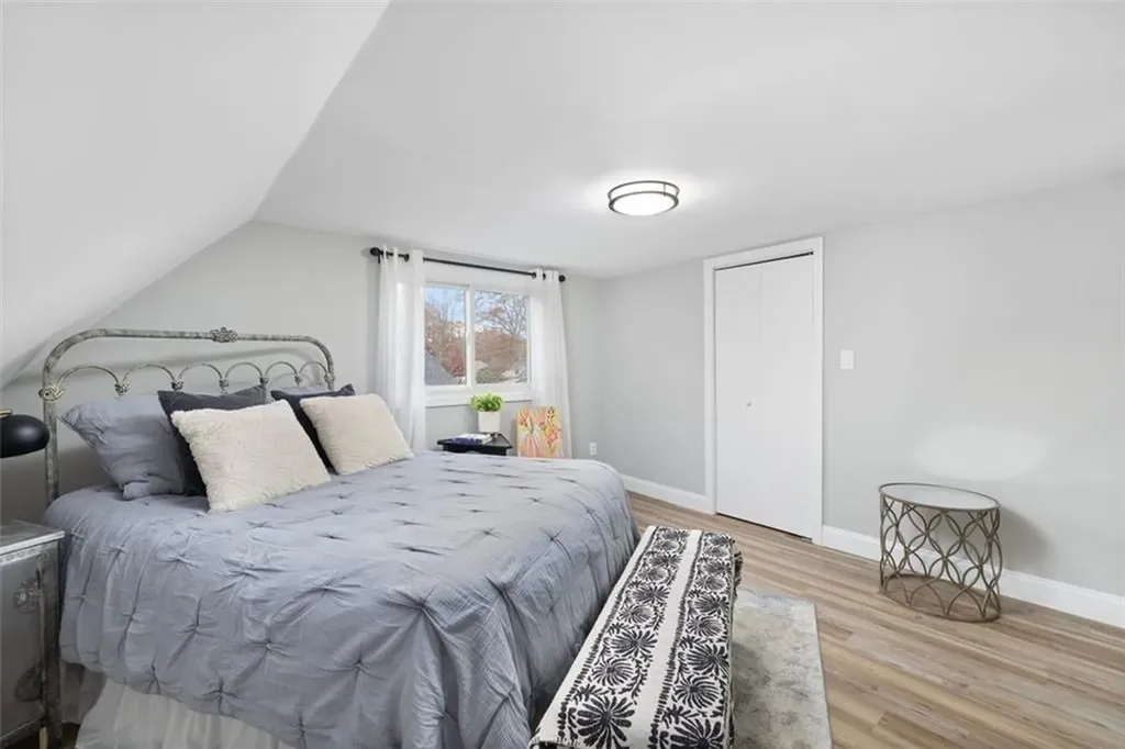 374 Crandall Road Tiverton RI 02878
