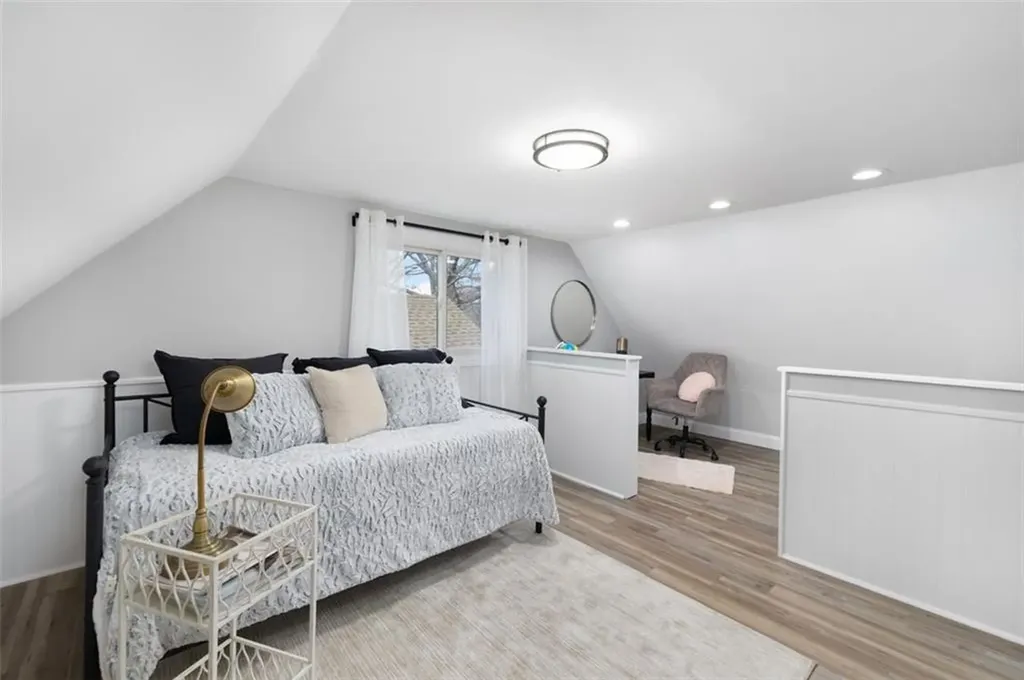 374 Crandall Road Tiverton RI 02878