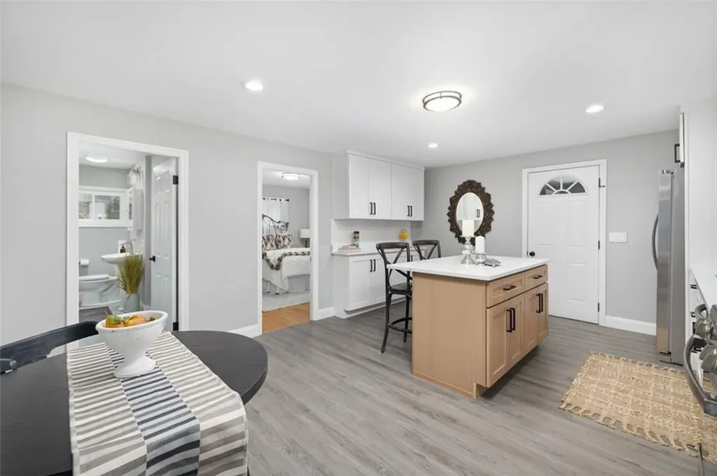 374 Crandall Road Tiverton RI 02878