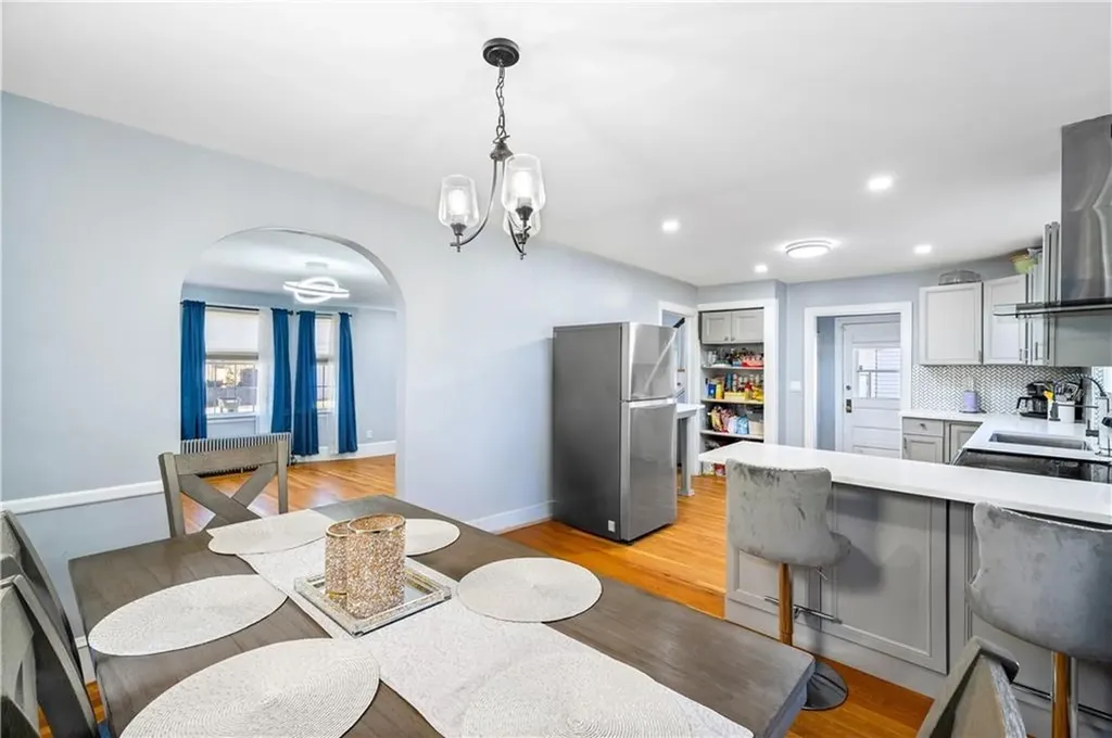 175 Canton Street Providence RI 02908