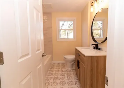 105 Hornet Road North Kingstown RI 02852