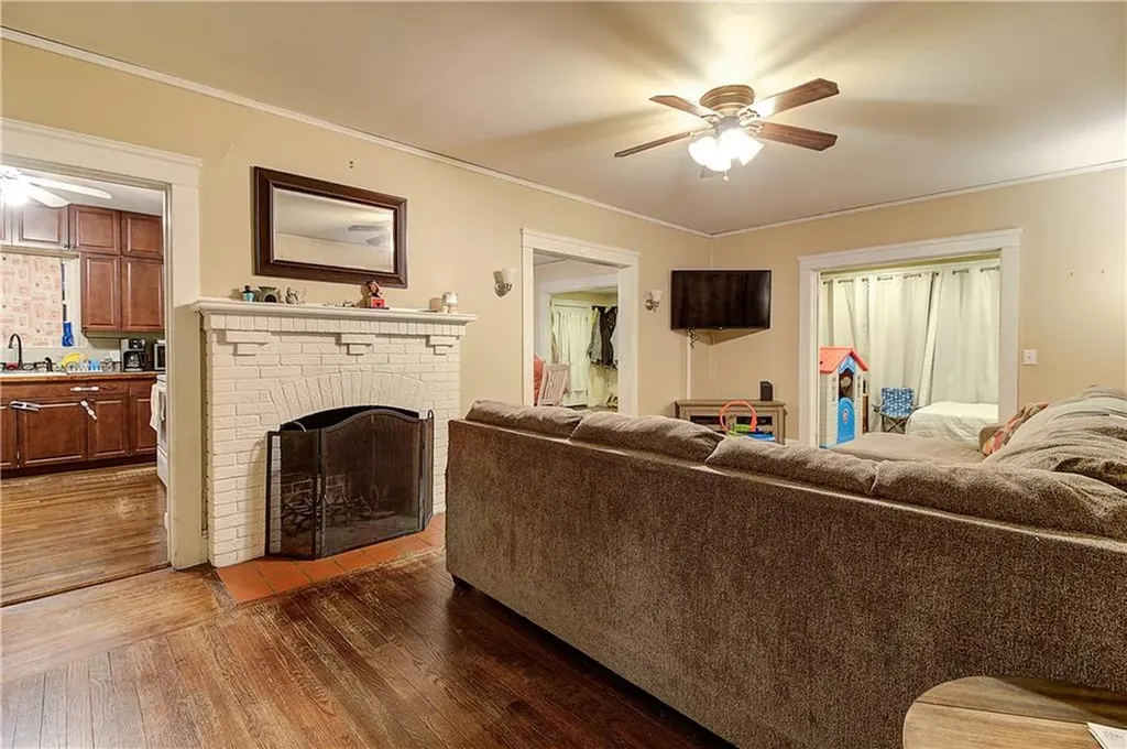 50 Welfare Avenue Cranston RI 02910