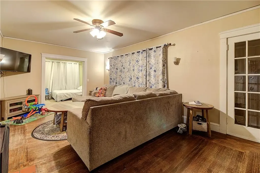 50 Welfare Avenue Cranston RI 02910