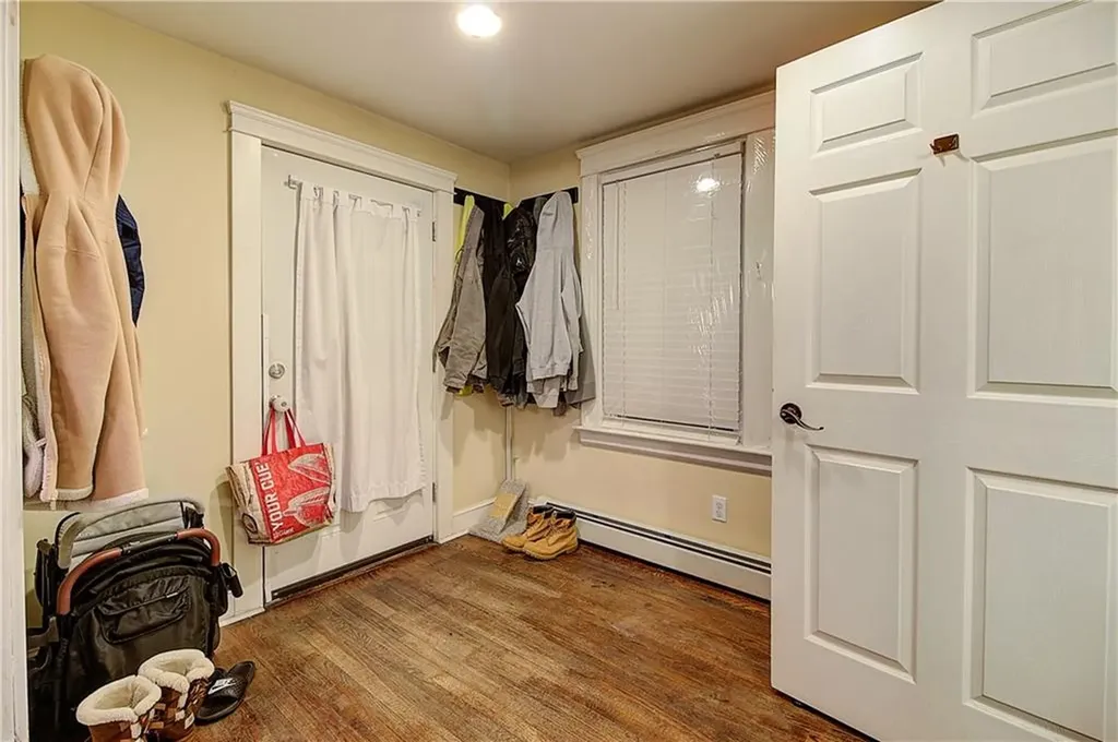 50 Welfare Avenue Cranston RI 02910