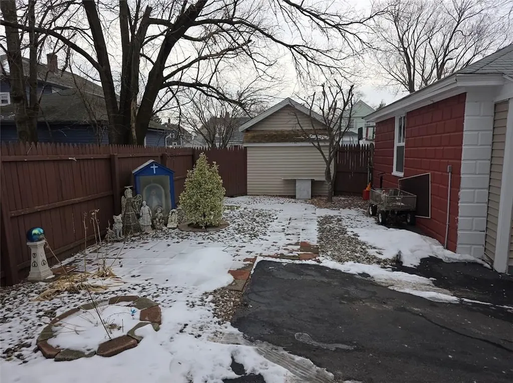 20 Pendleton Street Cranston RI 02920