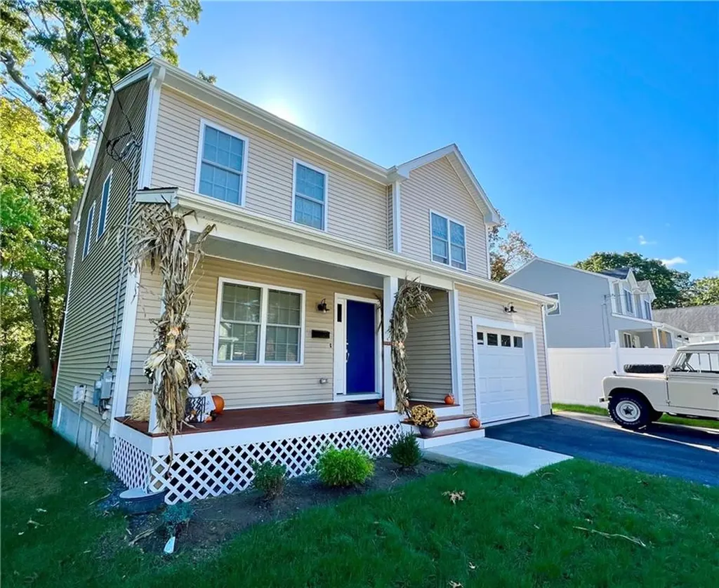 100 Brentwood Avenue Warwick RI 02886