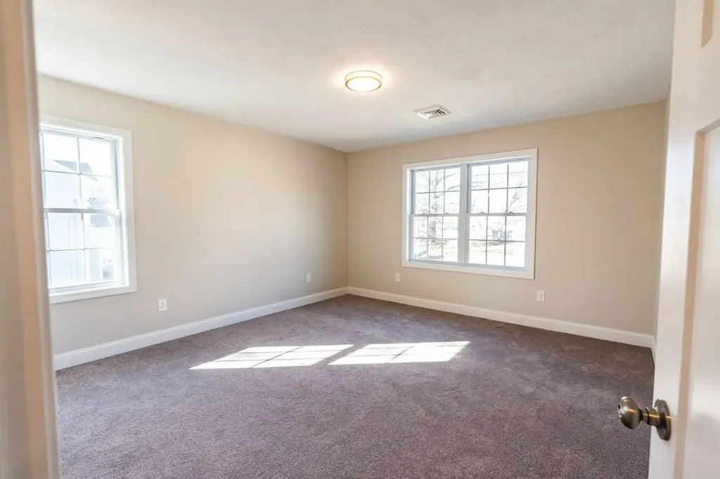 100 Brentwood Avenue Warwick RI 02886