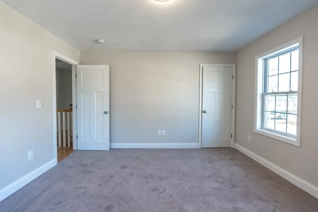 100 Brentwood Avenue Warwick RI 02886