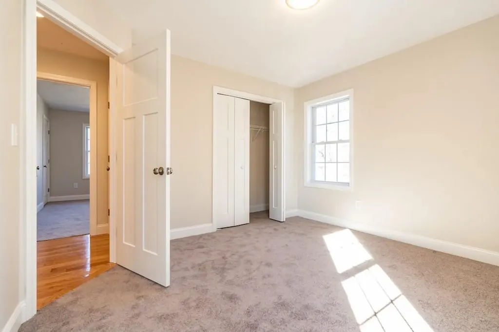 100 Brentwood Avenue Warwick RI 02886