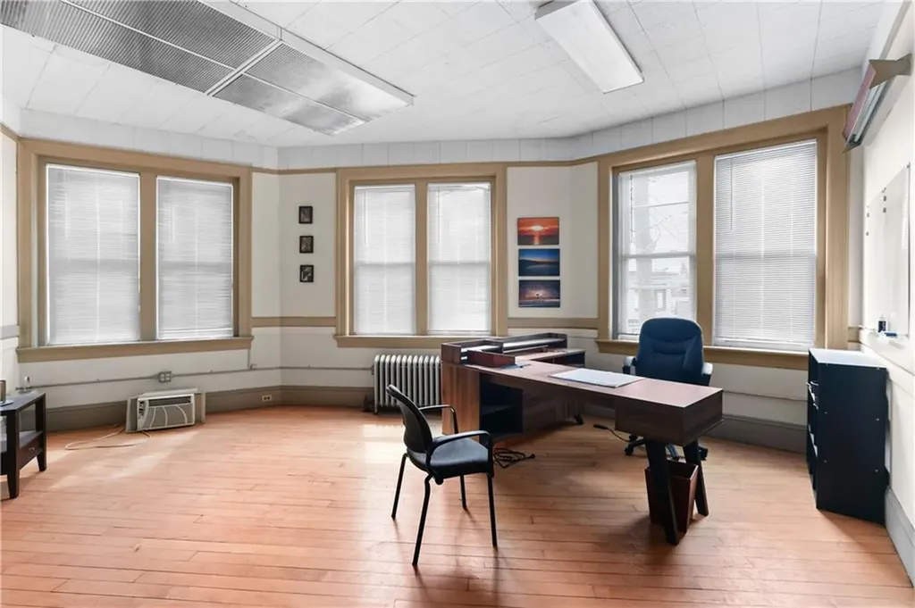 33 Summer Street Pawtucket RI 02860