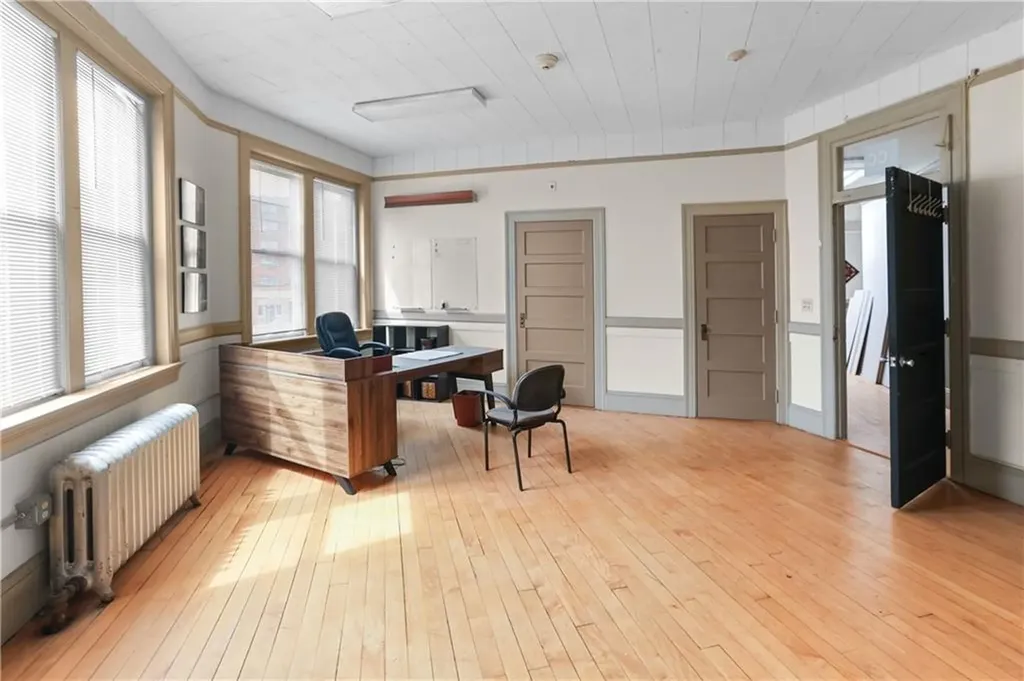 33 Summer Street Pawtucket RI 02860