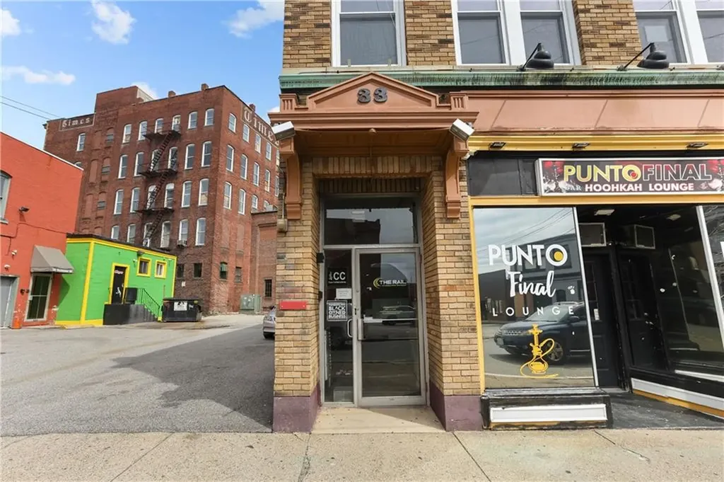 33 Summer Street Pawtucket RI 02860