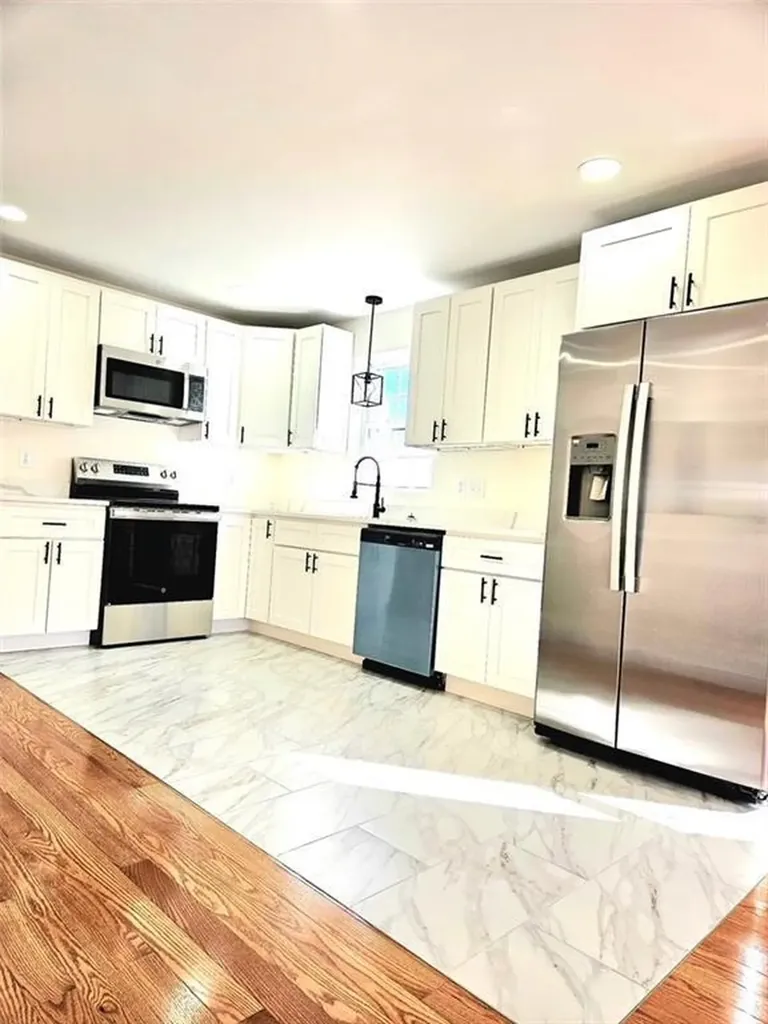 255 Ohio Avenue Providence RI 02905