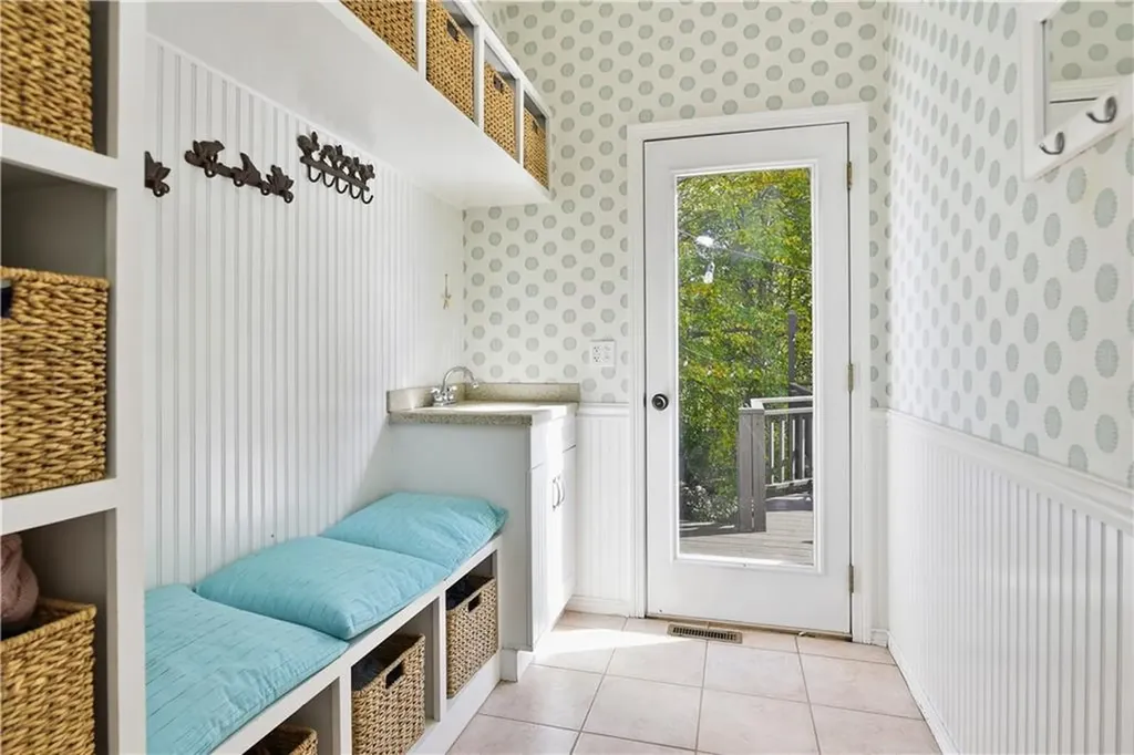 40 Wild Rose Court South Kingstown RI 02879