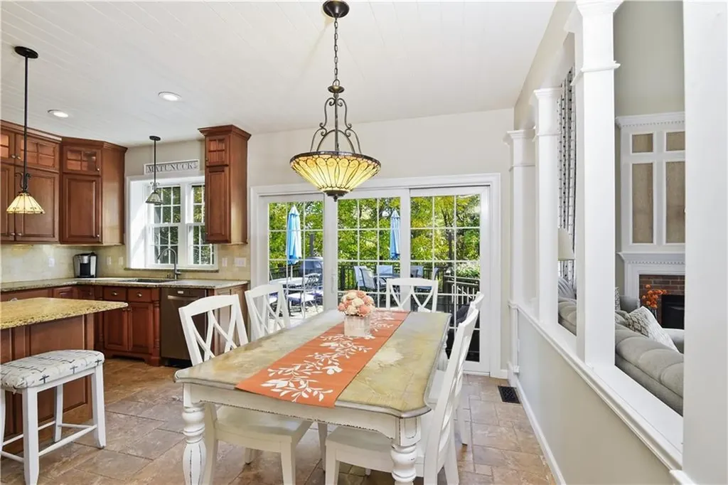 40 Wild Rose Court South Kingstown RI 02879