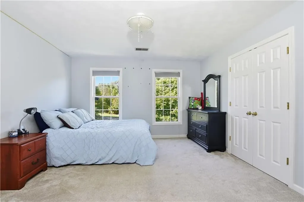 40 Wild Rose Court South Kingstown RI 02879