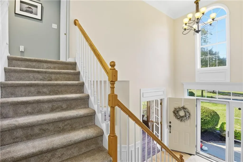 40 Wild Rose Court South Kingstown RI 02879