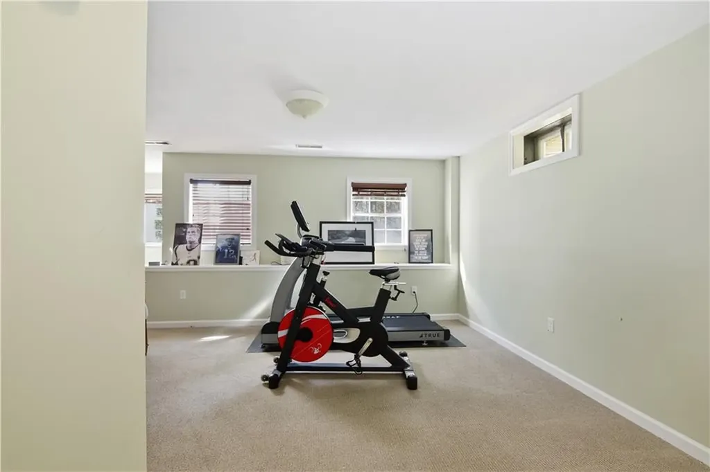 40 Wild Rose Court South Kingstown RI 02879