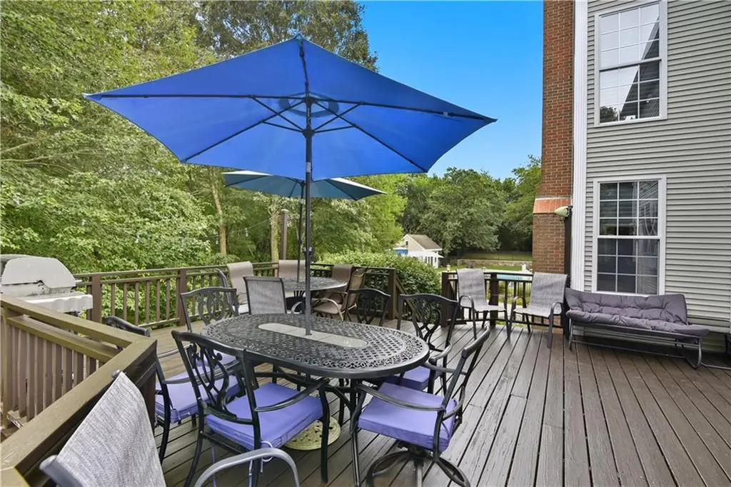 40 Wild Rose Court South Kingstown RI 02879