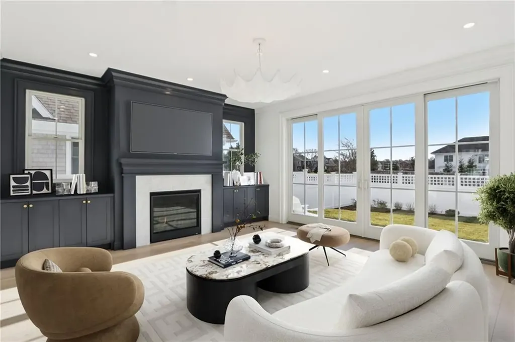 8 Lookout Lane Portsmouth RI 02871