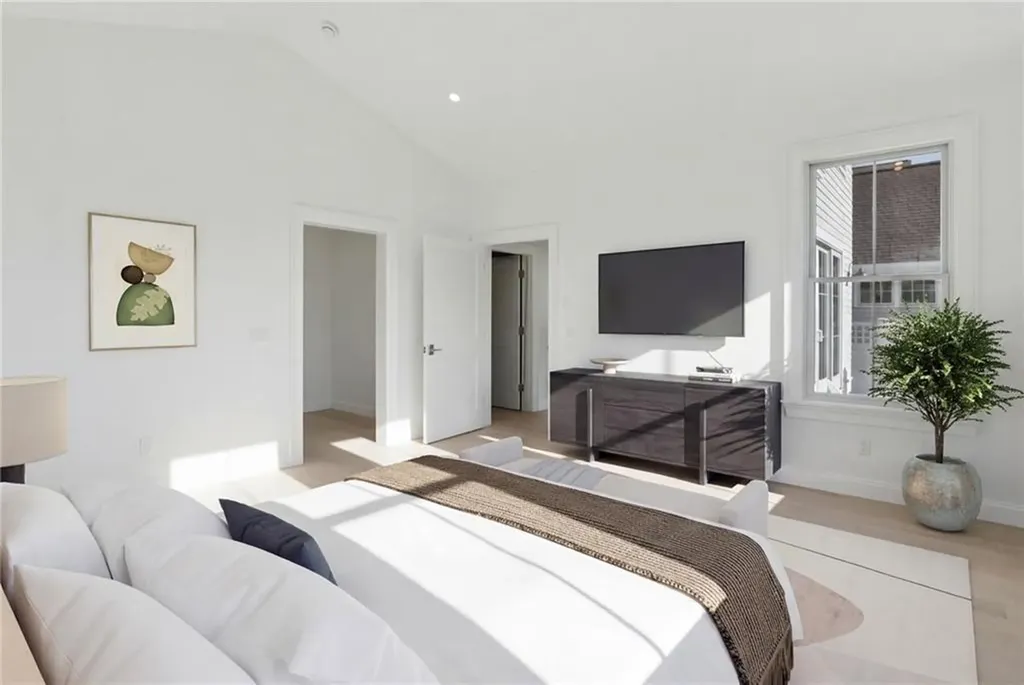 8 Lookout Lane Portsmouth RI 02871