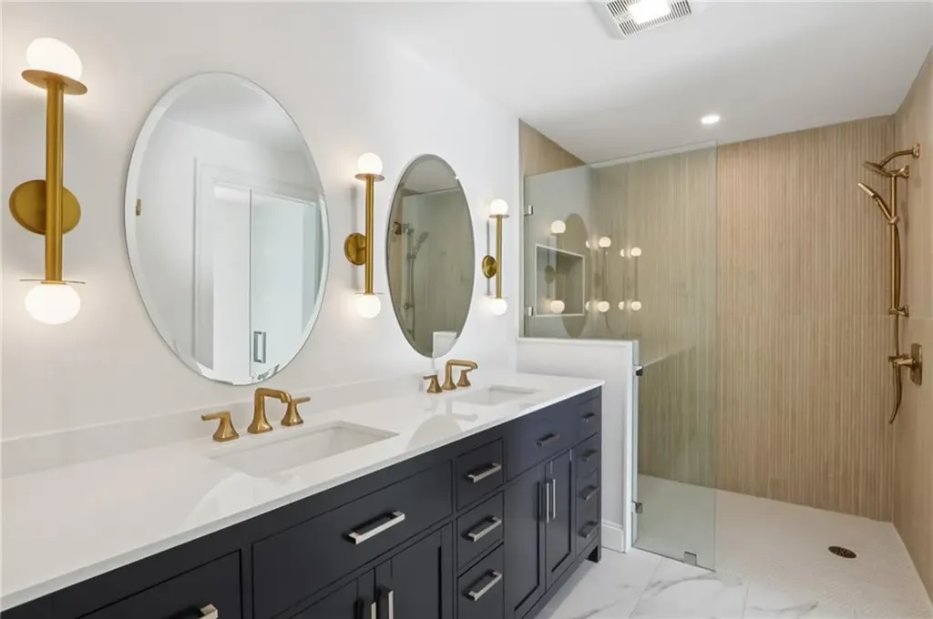 8 Lookout Lane Portsmouth RI 02871