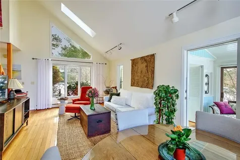 41 Riverview Drive Westport MA 02790