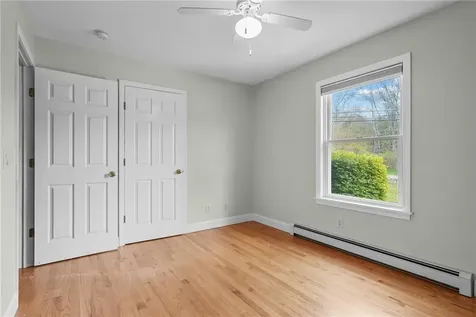 1037 Main Road Tiverton RI 02878