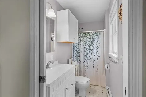 1037 Main Road Tiverton RI 02878