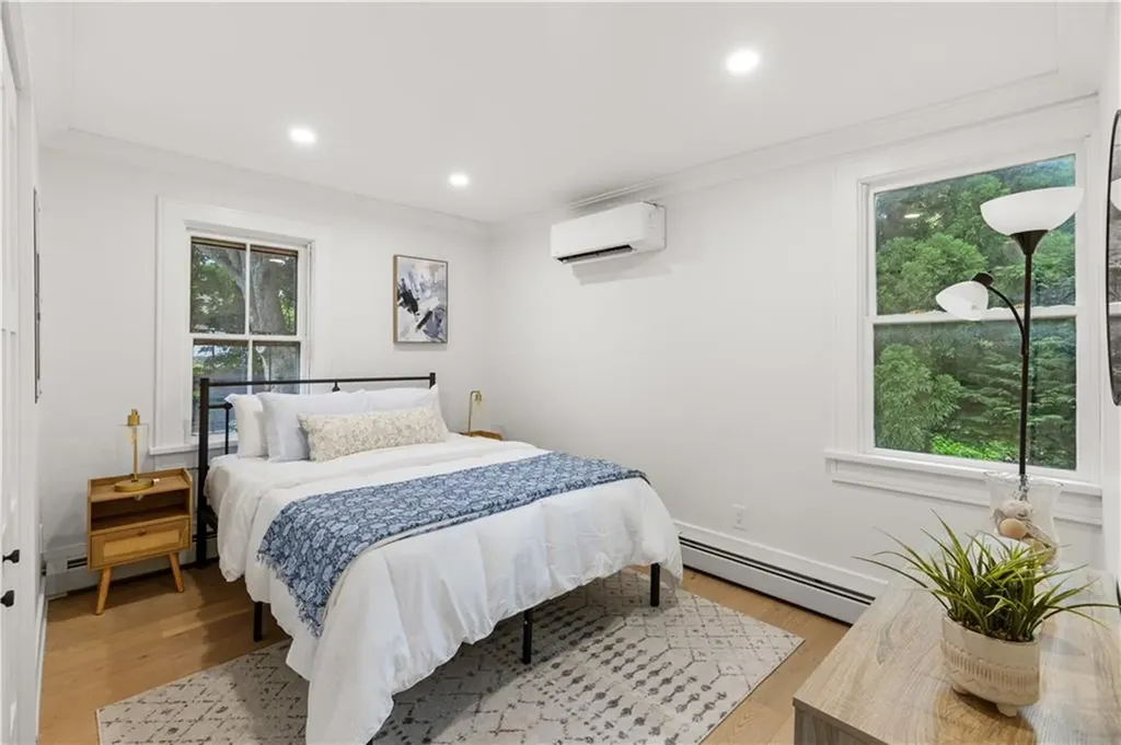 51 Poplar Street Newport RI 02840