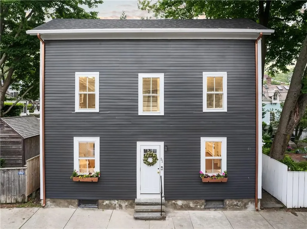51 Poplar Street Newport RI 02840