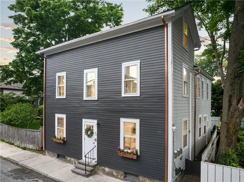 51 Poplar Street Newport RI 02840