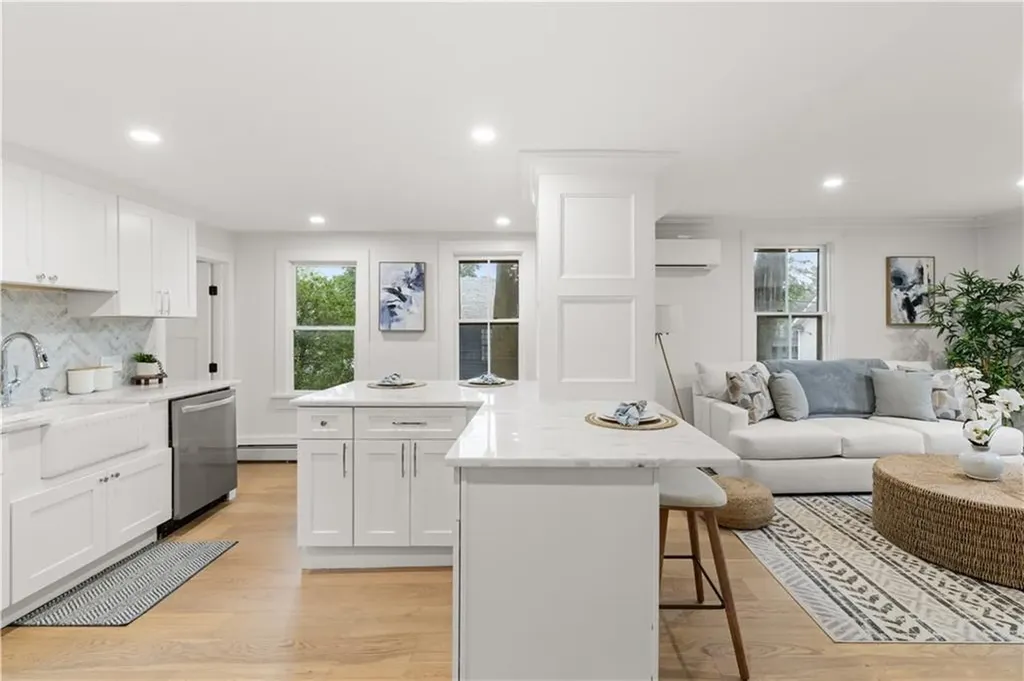 51 Poplar Street Newport RI 02840