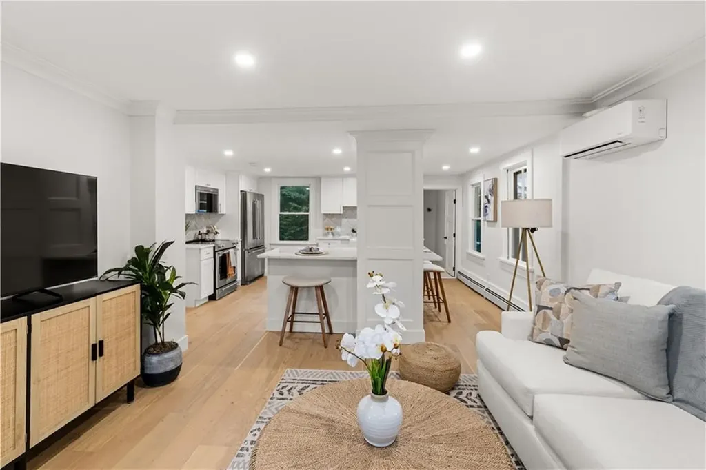 51 Poplar Street Newport RI 02840