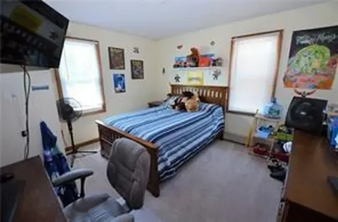 6 Sterling Drive Tiverton RI 02878