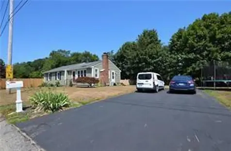 6 Sterling Drive Tiverton RI 02878