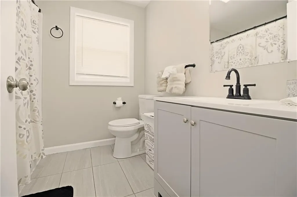 272 Sayles Street Providence RI 02905