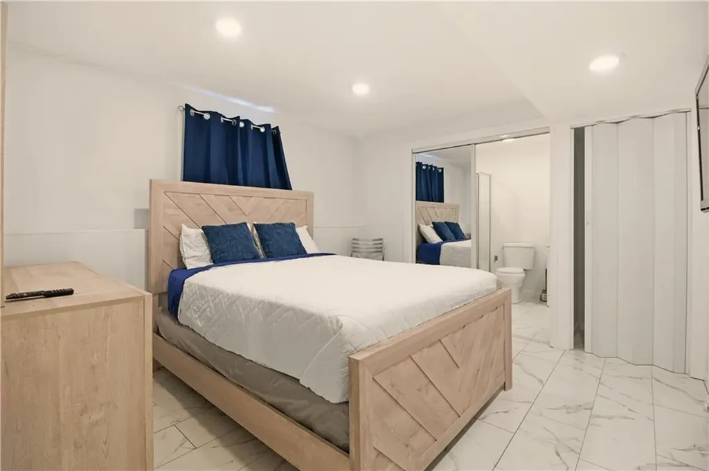 272 Sayles Street Providence RI 02905