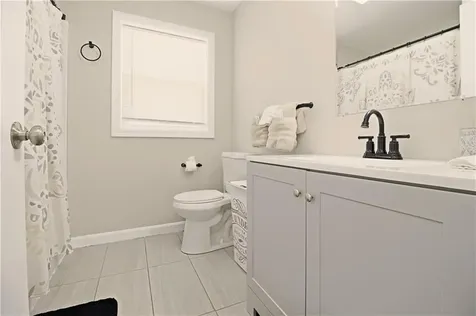 272 Sayles Street Providence RI 02905