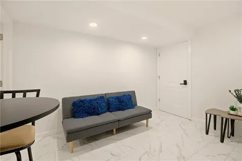 272 Sayles Street Providence RI 02905
