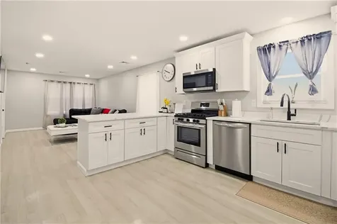 272 Sayles Street Providence RI 02905