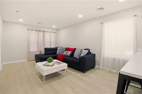 272 Sayles Street Providence RI 02905