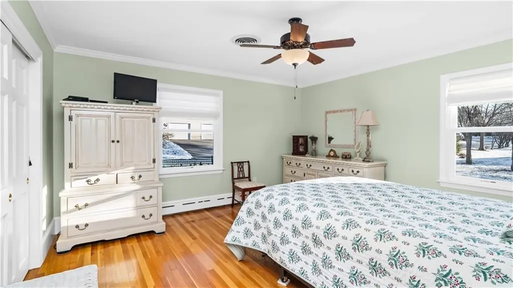 29 Robert Street Tiverton RI 02878