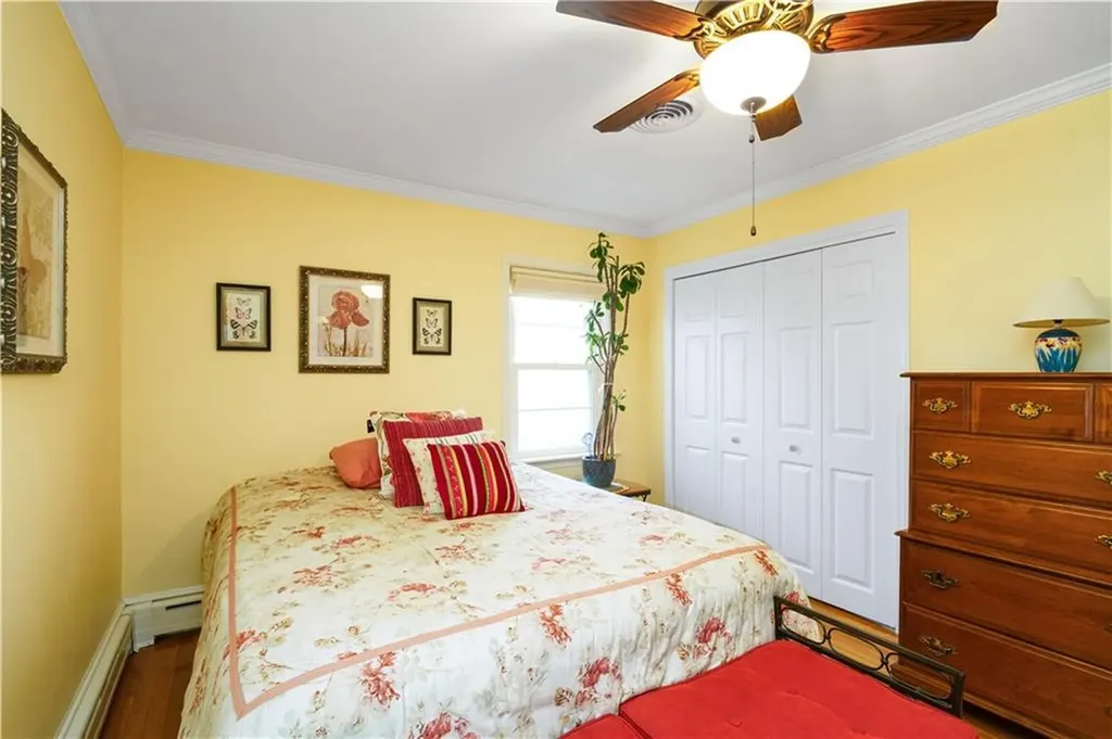 29 Robert Street Tiverton RI 02878