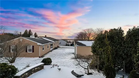 29 Robert Street Tiverton RI 02878