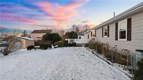 29 Robert Street Tiverton RI 02878