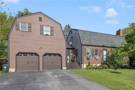 45 E Street Bristol RI 02809