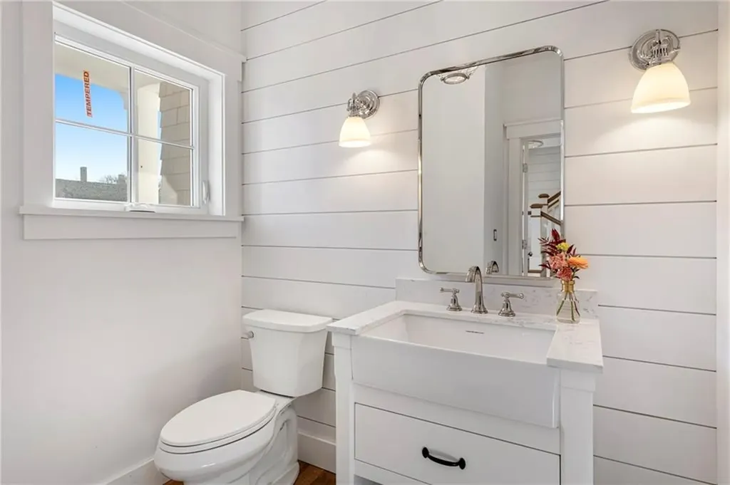 3 Knowlton Court Bristol RI 02809